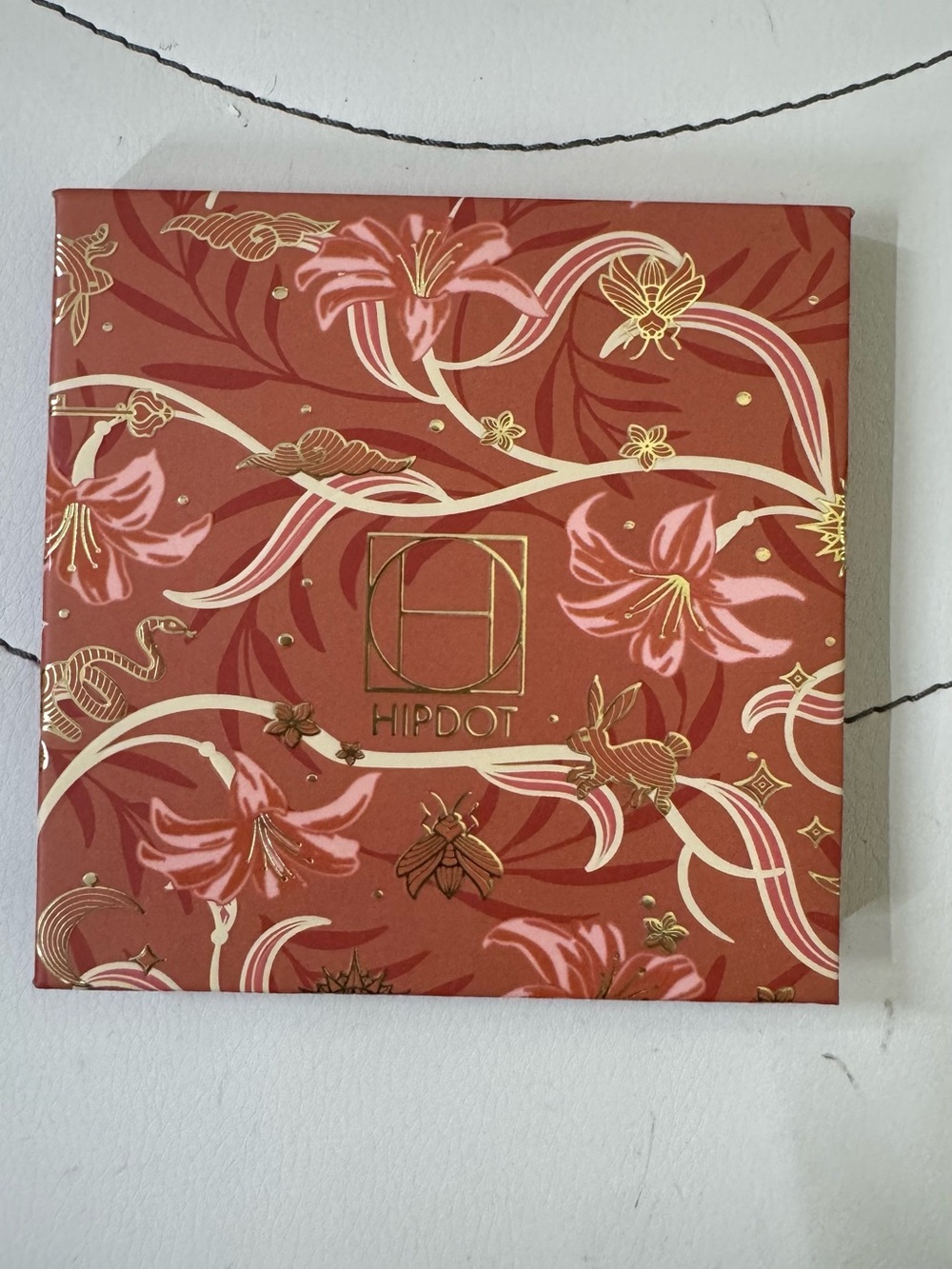HipDot Eyeshadow Palette in Coral Red